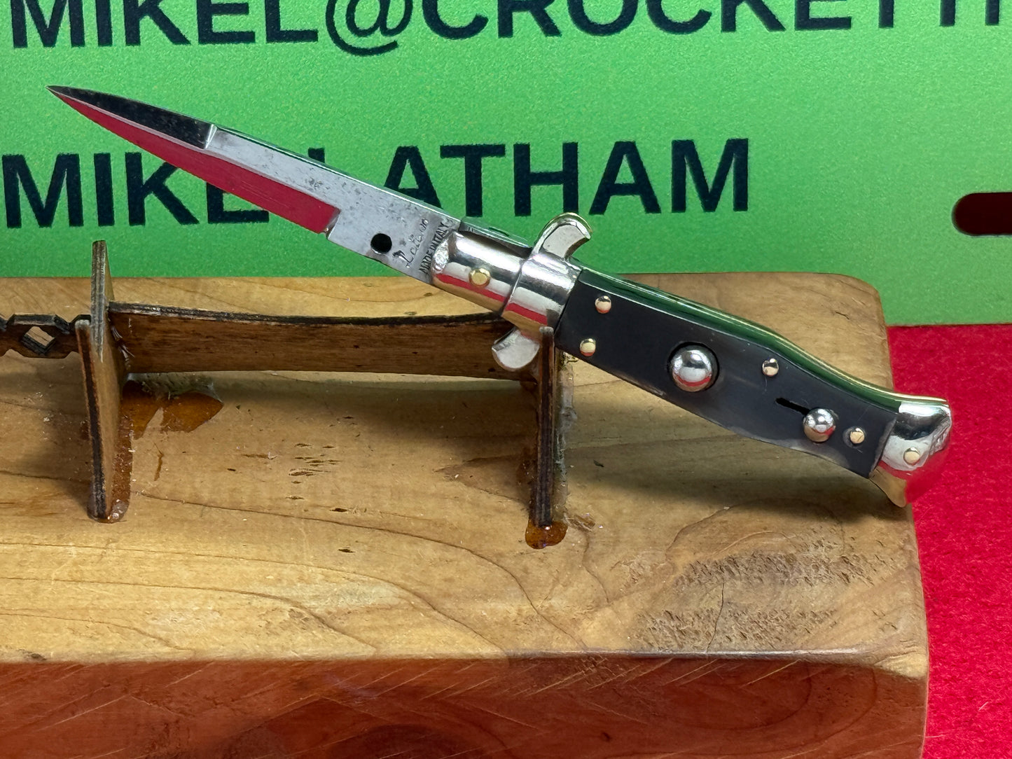 LATAMA MADE IN ITALY 1948-50 PICK LOCK FLAT GUARDS STILETTO 12 CM ITALIAN AUTOMATIC KNIFE BUFFALO HORN HANDLES
