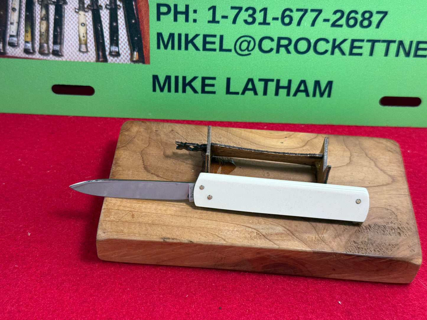 D.PERES SOLINGEN GERMANY D.R.G.M. STAINLESS TAB RELEASE GERMAN AUTOMATIC KNIFE WHITE COMPOSITION HANDLES