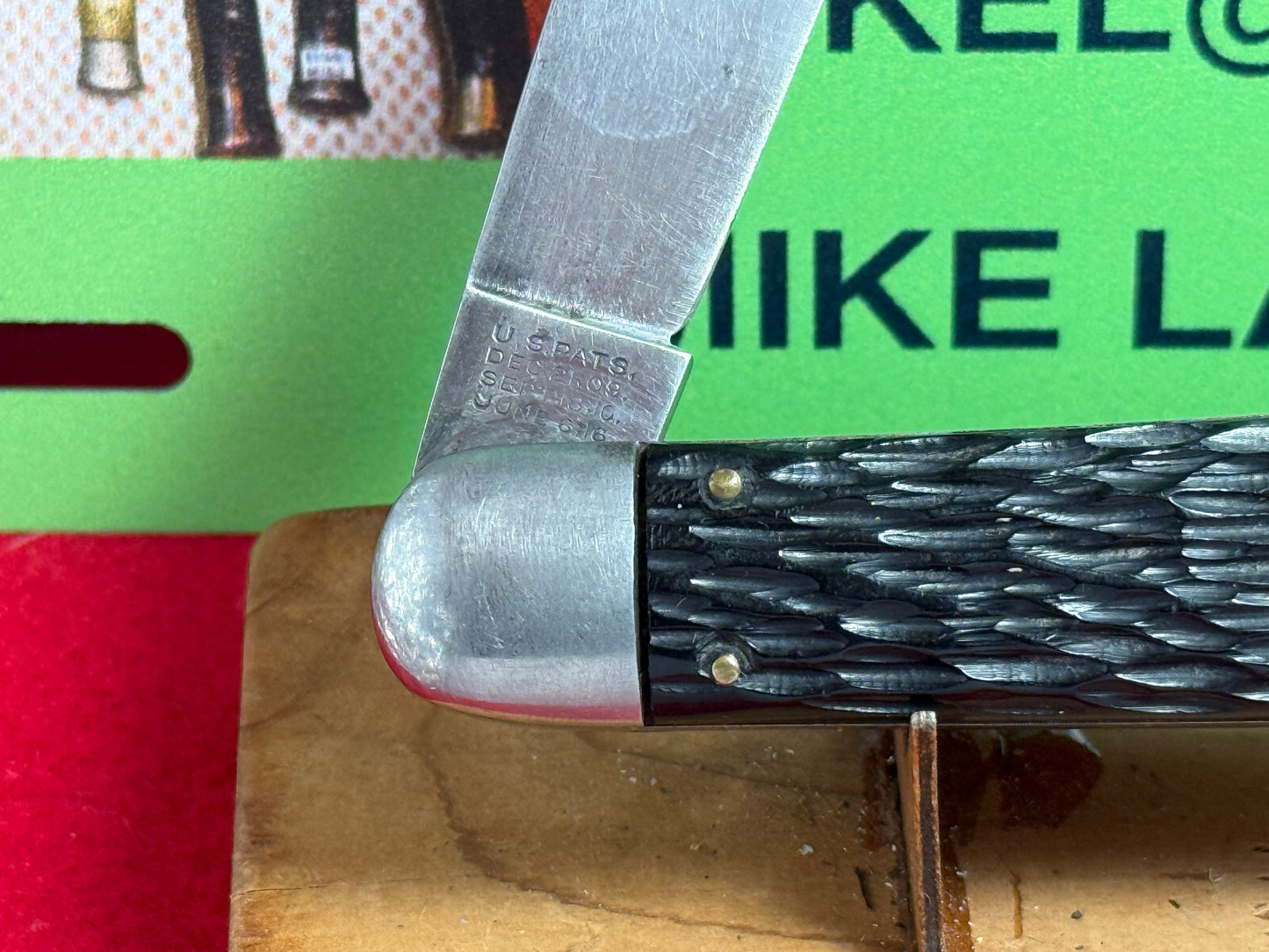 SCHRADE CUT CO. WALDEN N.Y. 1916-46 HUNTER 4 7/8" VINTAGE AMERICAN AUTOMATIC KNIFE BLACK IMITATION COMPOSITION HANDLES