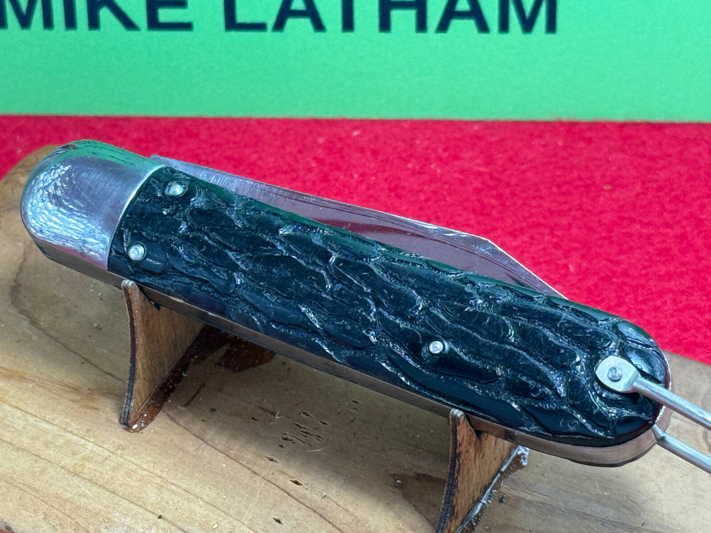 PRESTO GEO. SCHRADE BRIDGEPORT CONN. 1940-1956 MILITARY PARATROOPER VINTAGE AMERICAN AUTOMATIC KNIFE BLACK WORMED GROOVED COMPOSITION HANDLES