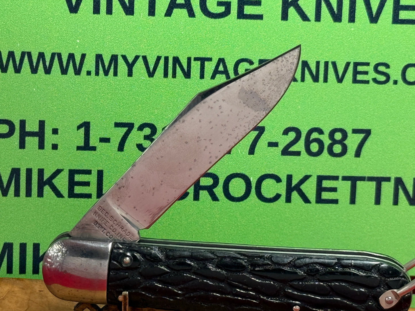 PRESTO GEO. SCHRADE BRIDGEPORT CONN. 1940-1956 MILITARY PARATROOPER VINTAGE AMERICAN AUTOMATIC KNIFE BLACK WORMED GROOVED COMPOSITION HANDLES