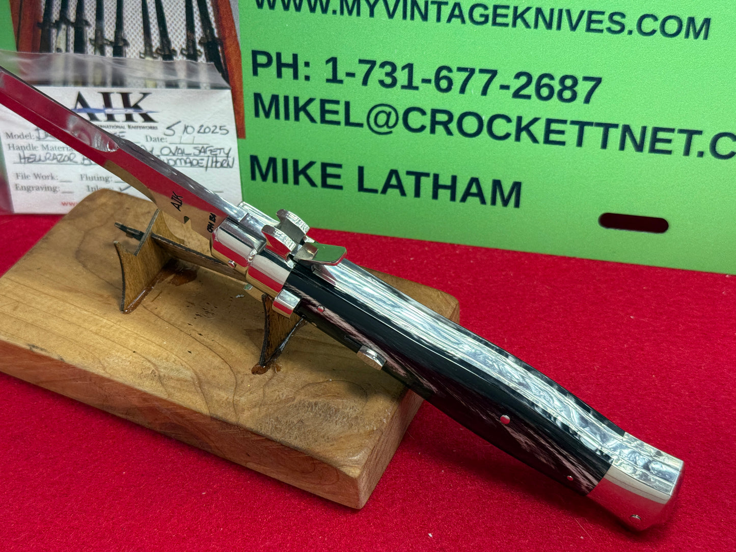 AIK BROWN RECLUSE USA 2025 ITALIAN STYLE STILETTO SQUARE BUTTON HELLRAZOR BOLSTERS OVAL SAFETY FULCRUM RELEASE WASP BODY CUSTOM AUTOMATIC KNIFE BUFFALO HORN HANDLES LIMITED EDITION