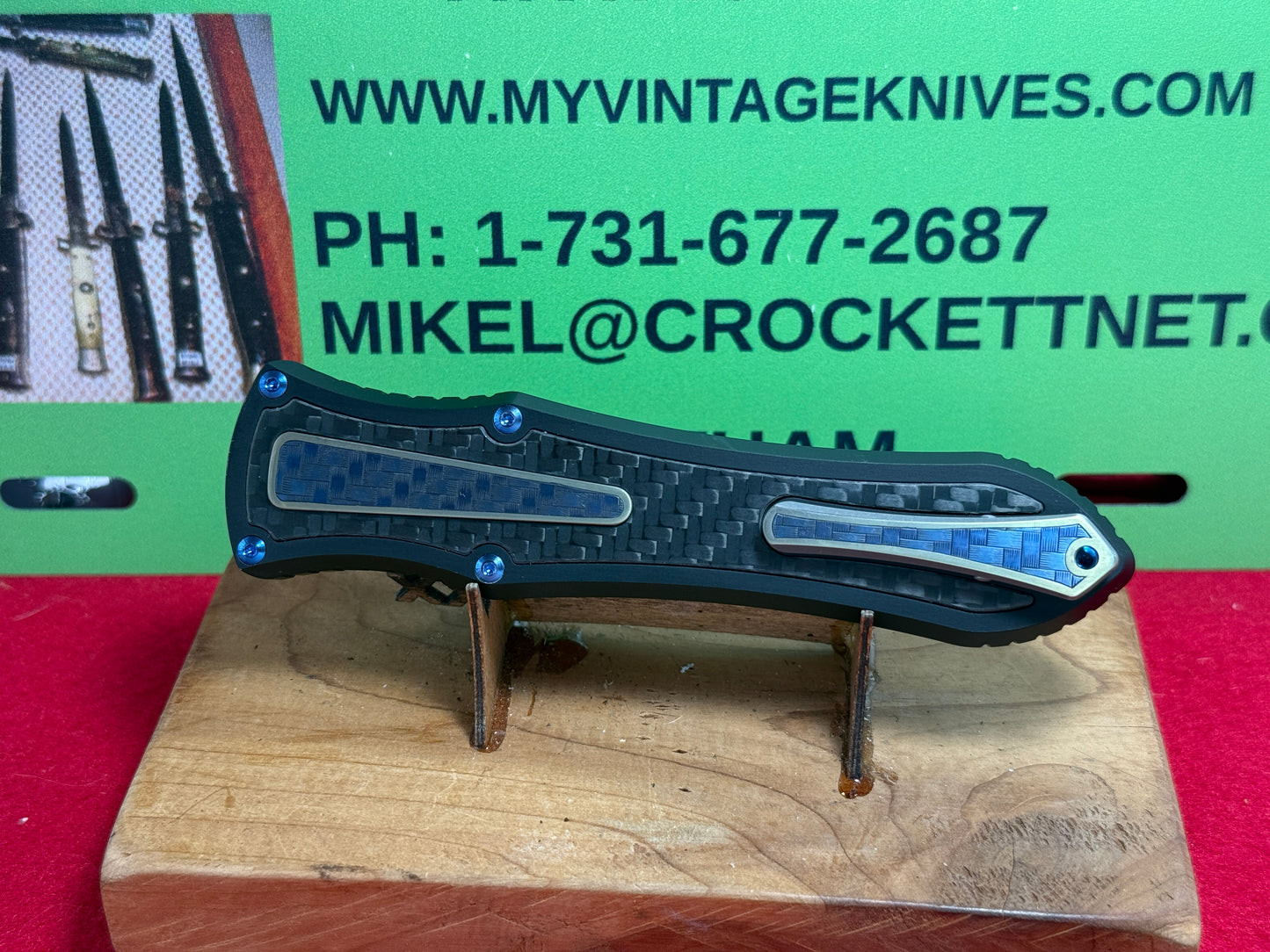 HAWK, G & G 2021 DEAD LOCK OTF MODEL "C" CUSTOM ARTWORK BY WILFRED "CHIP" VALTAKIS CHIPPED METAL CUSTOM AUTOMATIC KNIFE BLACK ALUMINUM HANDLES