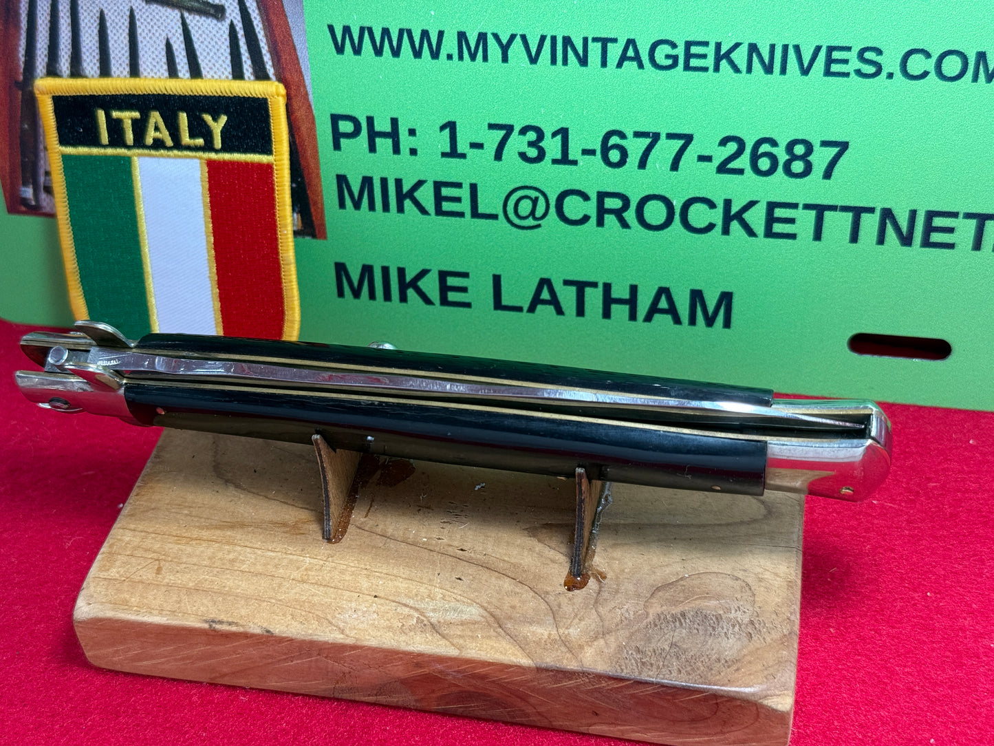 M. ITALY INOX IN CIRCLE 1962-65 TRANSISTION SWIVEL BOLSTER "D" STAMPED STILETTO 33 CM ITALIAN AUTOMATIC KNIFE 5 MM BACKSPRING KRISS BLADE BUFFALO HORN HANDLES