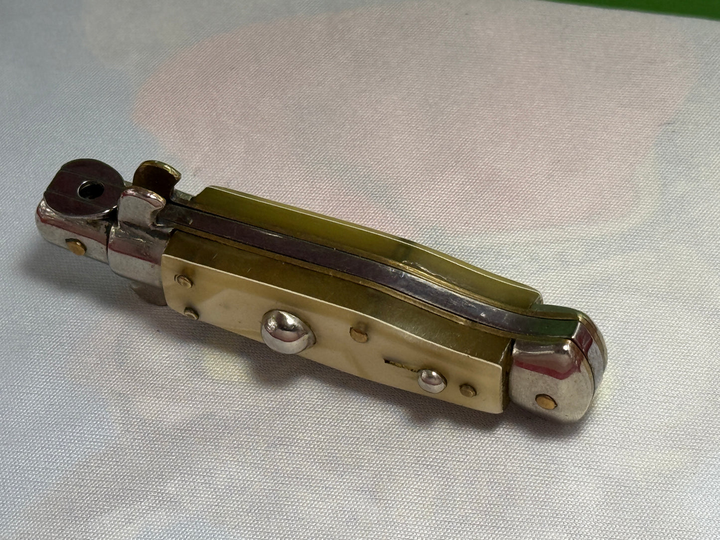 STERILE ITALIAN 1925-35 PICK LOCK FLAT GUARD STILETTO WASP BODY DAGGER BLADE 12 CM ITALIAN AUTOMATIC KNIFE CRACKED ICE CELLULOID HANDLES
