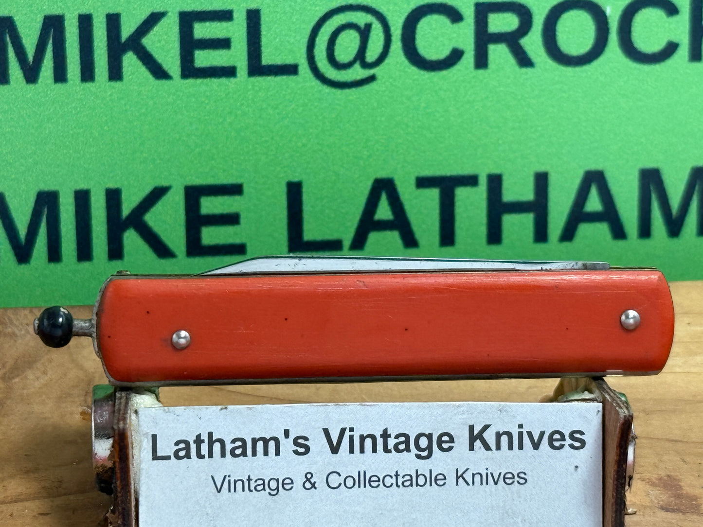 G. SCHRADE KNIFE CO. BRIDGEPORT CONN. 1929-56 PULL BALL RELEASE VINTAGE AMERICAN AUTOMATIC KNIFE RED COMPOSITION HANDLES