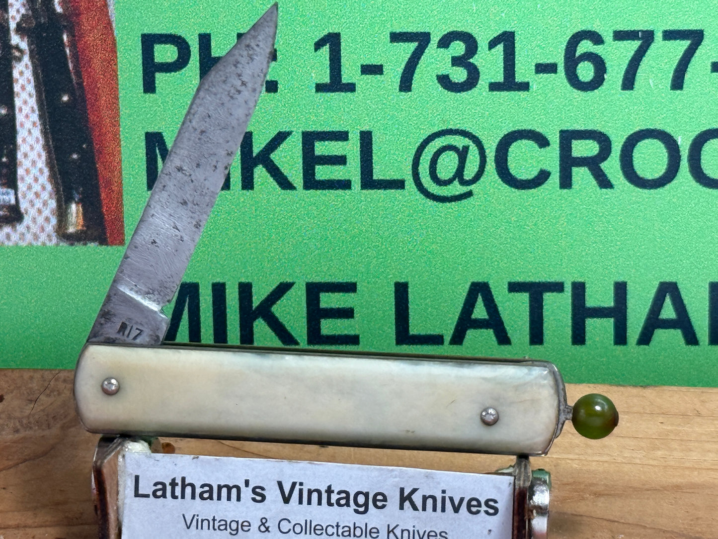 REMINGTON USA R17 1935-40 GREEN PULL BALL RELEASE VINTAGE AMERICAN AUTOMATIC KNIFE WHITE COMPOSITION HANDLES