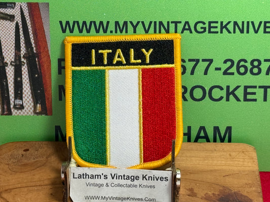 ITALIAN PATCH WITH FLAG COLORS GREAT DISPLAY WITH ITALIAN KNIVES