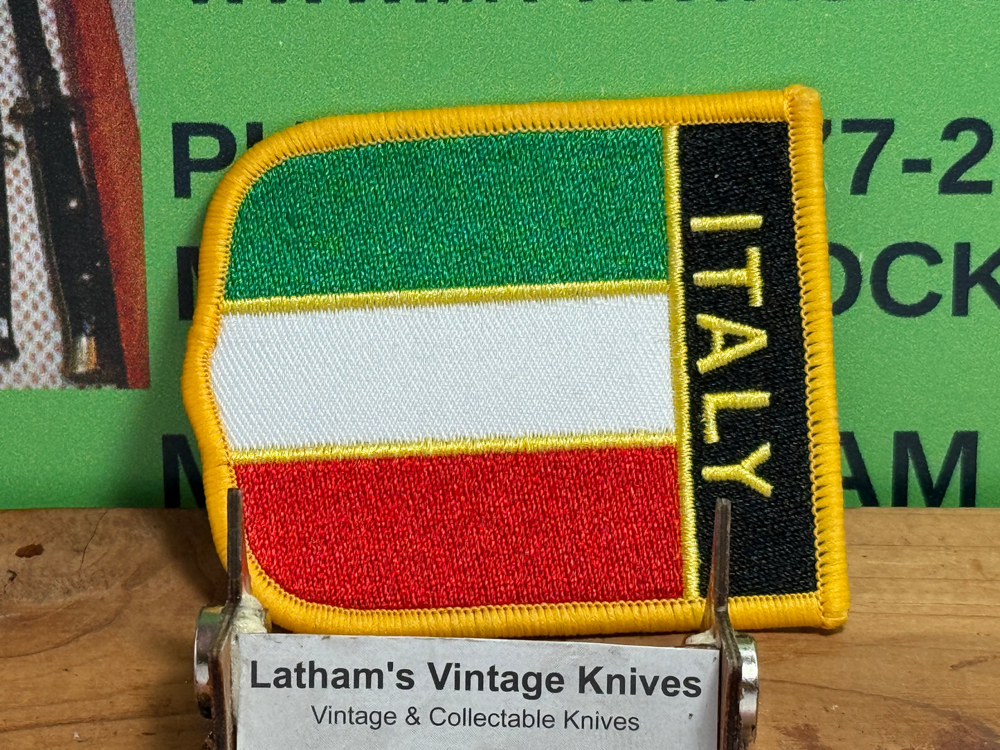 ITALIAN PATCH WITH FLAG COLORS GREAT DISPLAY WITH ITALIAN KNIVES
