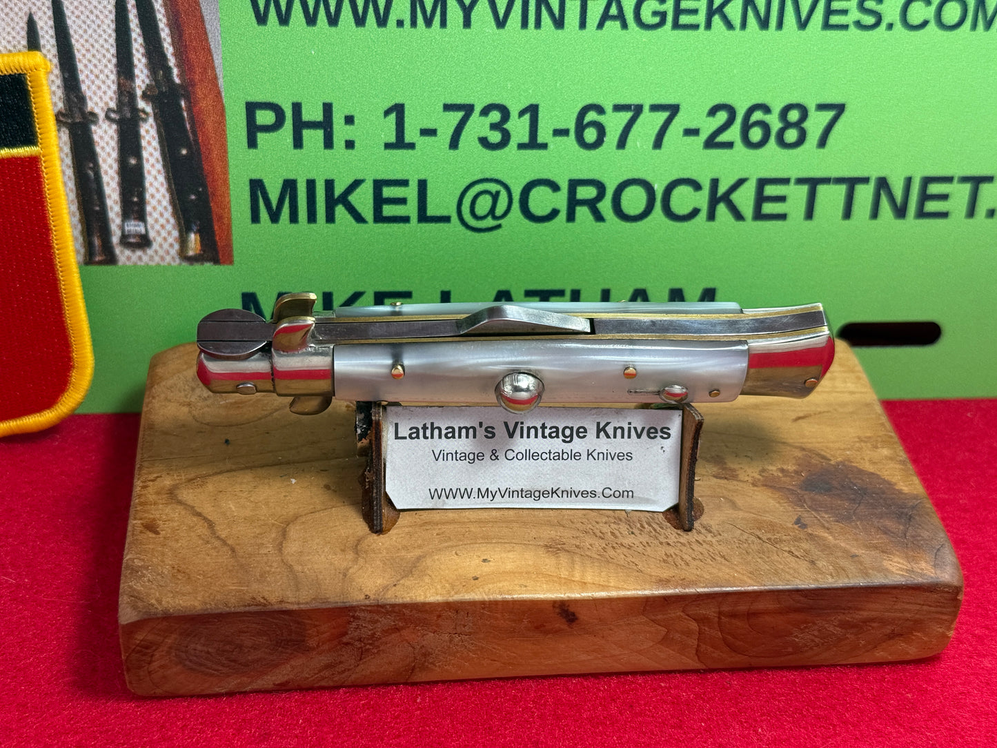 ROSTFREI PATENT ITALY 1964-68 HUMPBACK LOCK BO/BC STILETTO COIL SPRING 20 CM ITALIAN AUTOMATIC KNIFE PEARLEX HANDLES