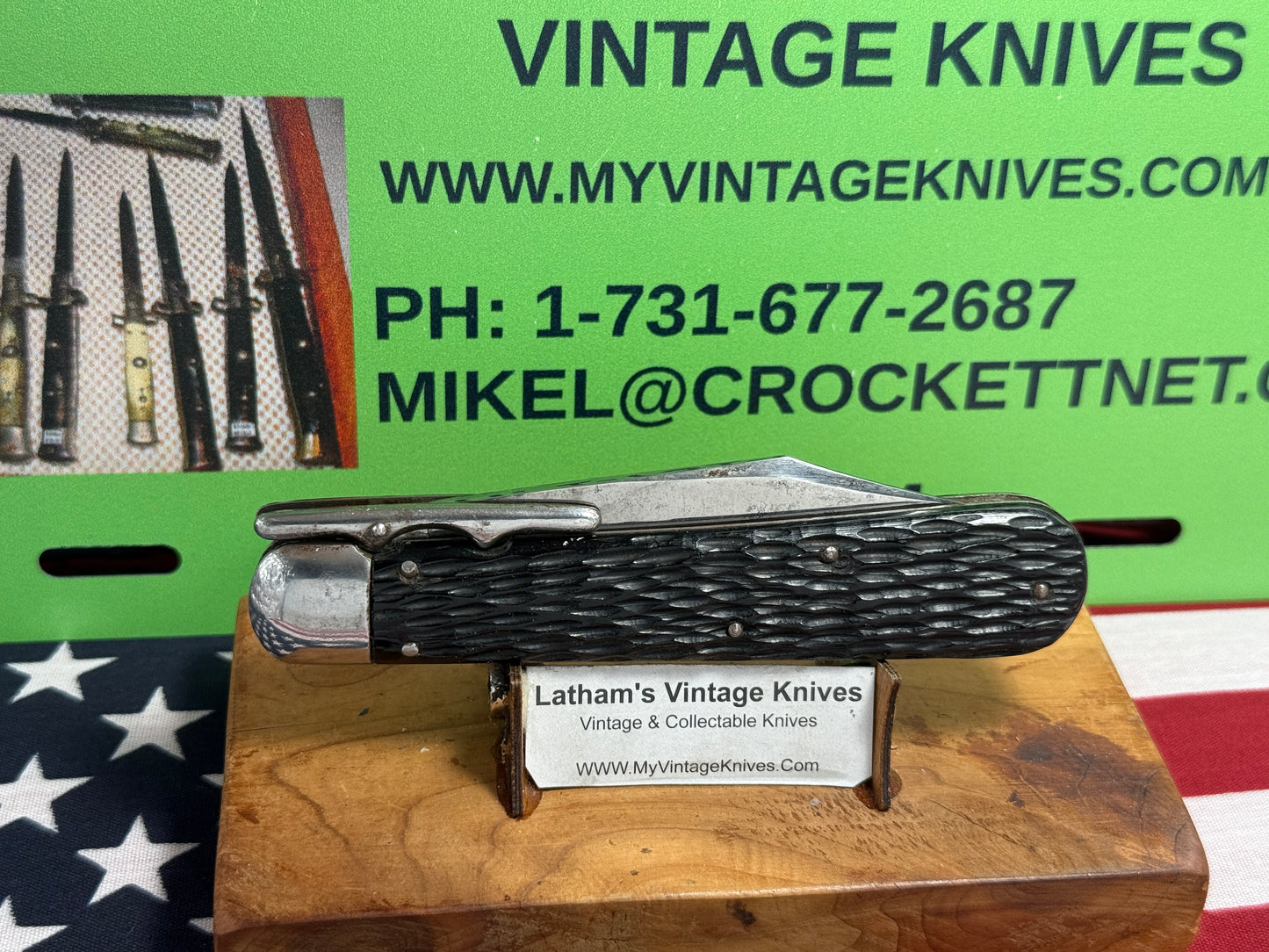 SCHRADE CUT CO. WALDEN N.Y. 1916-46 SWING GUARD HUNTERS PRIDE ETCH VINTAGE AMERICAN AUTOMATIC KNIFE BLACK JIGGED COMPOSITION HANDLES