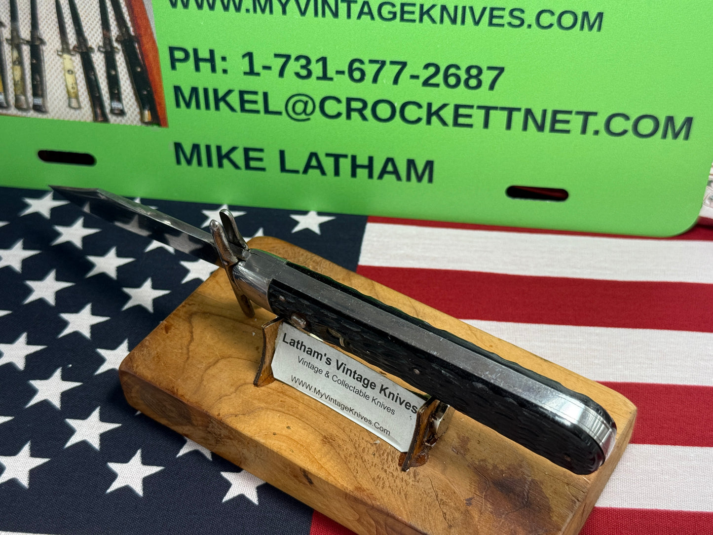 SCHRADE CUT CO. WALDEN N.Y. 1916-46 SWING GUARD HUNTERS PRIDE ETCH VINTAGE AMERICAN AUTOMATIC KNIFE BLACK JIGGED COMPOSITION HANDLES