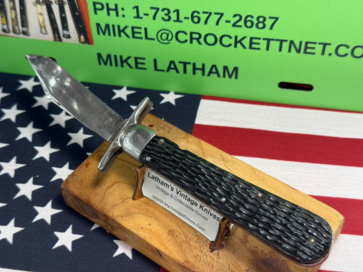 SCHRADE CUT CO. WALDEN N.Y. 1916-46 SWING GUARD HUNTERS PRIDE ETCH VINTAGE AMERICAN AUTOMATIC KNIFE BLACK JIGGED COMPOSITION HANDLES