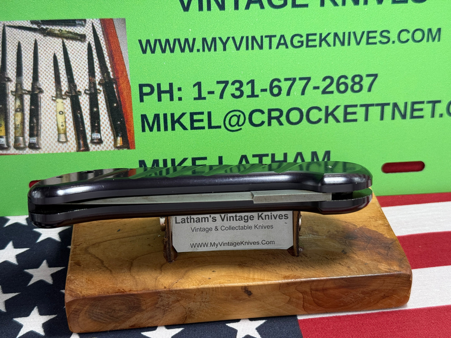 OCHS, CHARLES OR MILLER, RON "STERILE" 1995-99 CUSTOM AUTOMATIC KNIFE LARGE NAVY SEAL MILITARY TACTICAL AUTOMAITC KNFIE BLACK METAL HANDLES