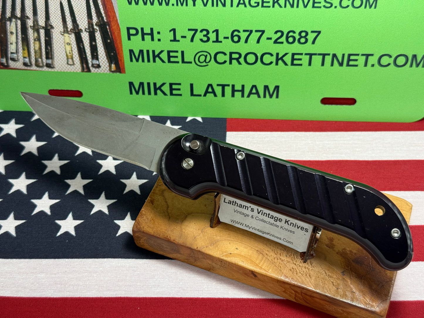 OCHS, CHARLES OR MILLER, RON "STERILE" 1995-99 CUSTOM AUTOMATIC KNIFE LARGE NAVY SEAL MILITARY TACTICAL AUTOMAITC KNFIE BLACK METAL HANDLES