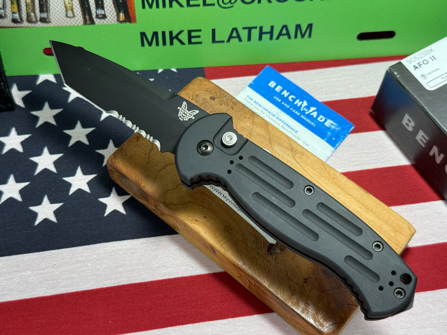 BENCHMADE USA 11/2018 AFO II TANTO 9052SBK TACTICAL AUTOMATIC KNIFE BLACK METAL HANDLES