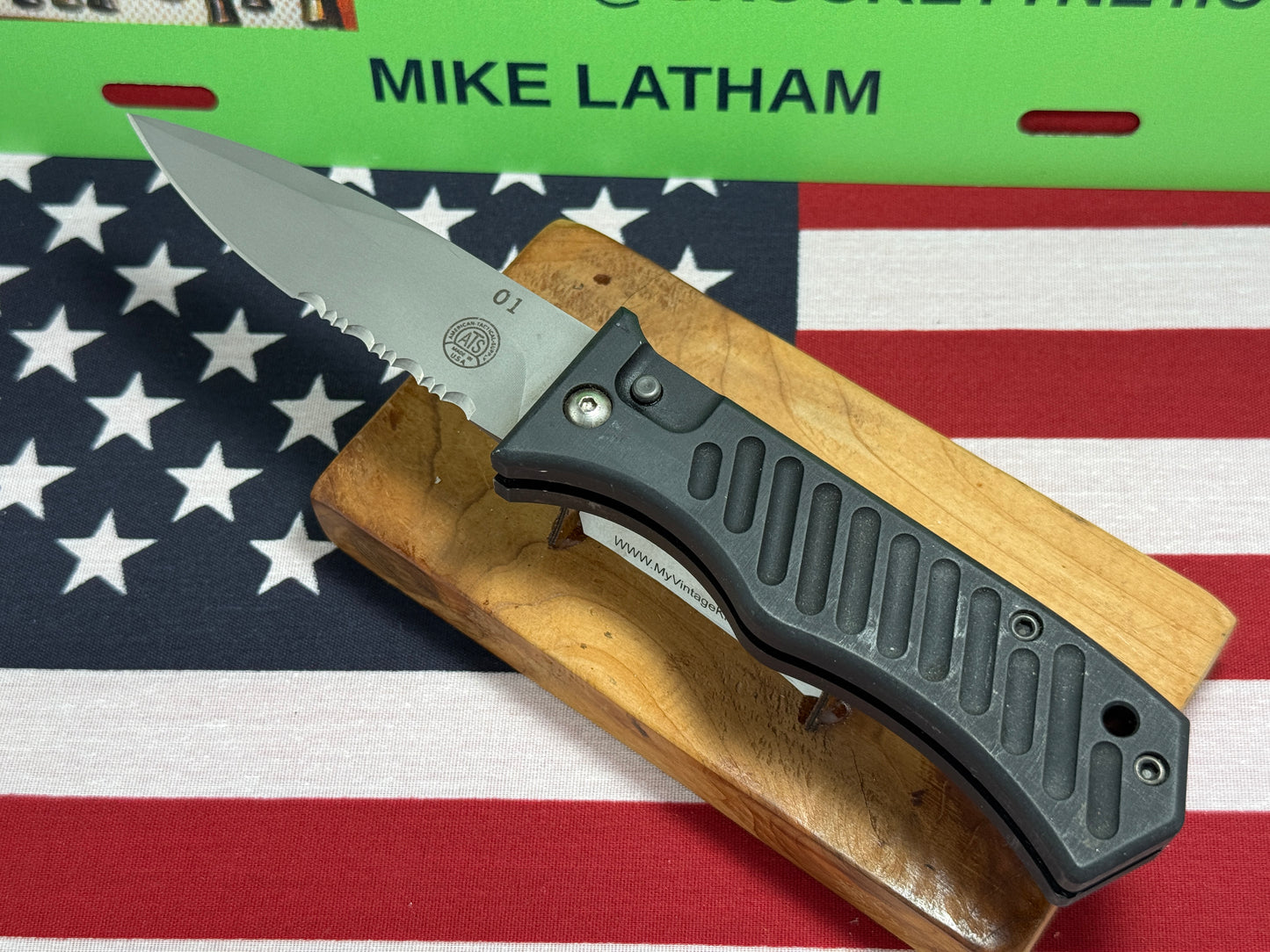 AMERICAN TACTICAL SUPPLY CO. (ATS) 2008-2012 SIDE OPENING SER# 001 TACTICAL AUTOMATIC KNIFE BLACK METAL HANDLES