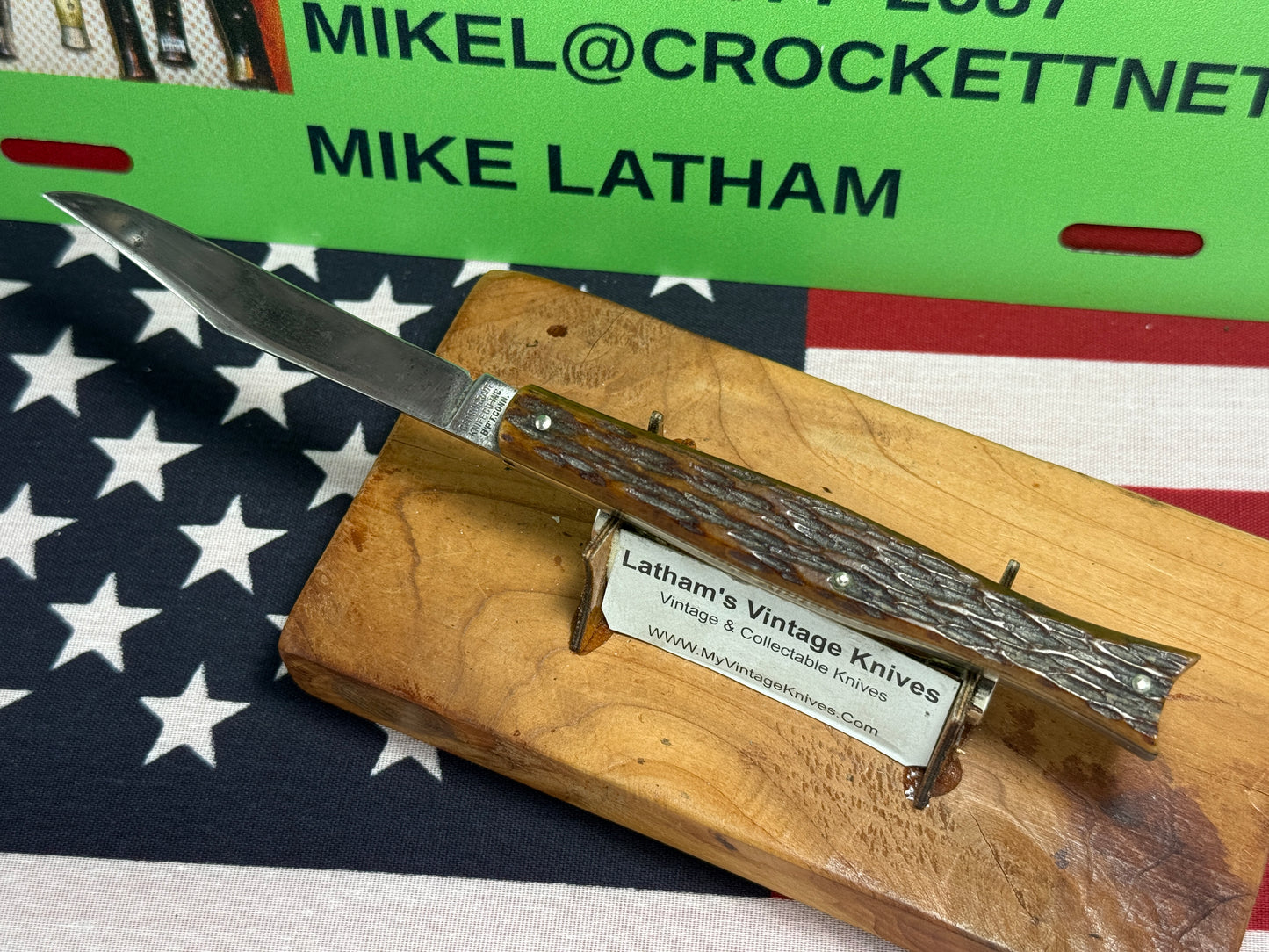 PRESTO GEO. SCHRADE KNIFE CO. BRIDGEPORT CONN. 1940-57 FISH TAIL SINGLE BLADE 4" VINTAGE AMERICAN AUTOMATIC KNIFE JIGGED BONE HANDLES