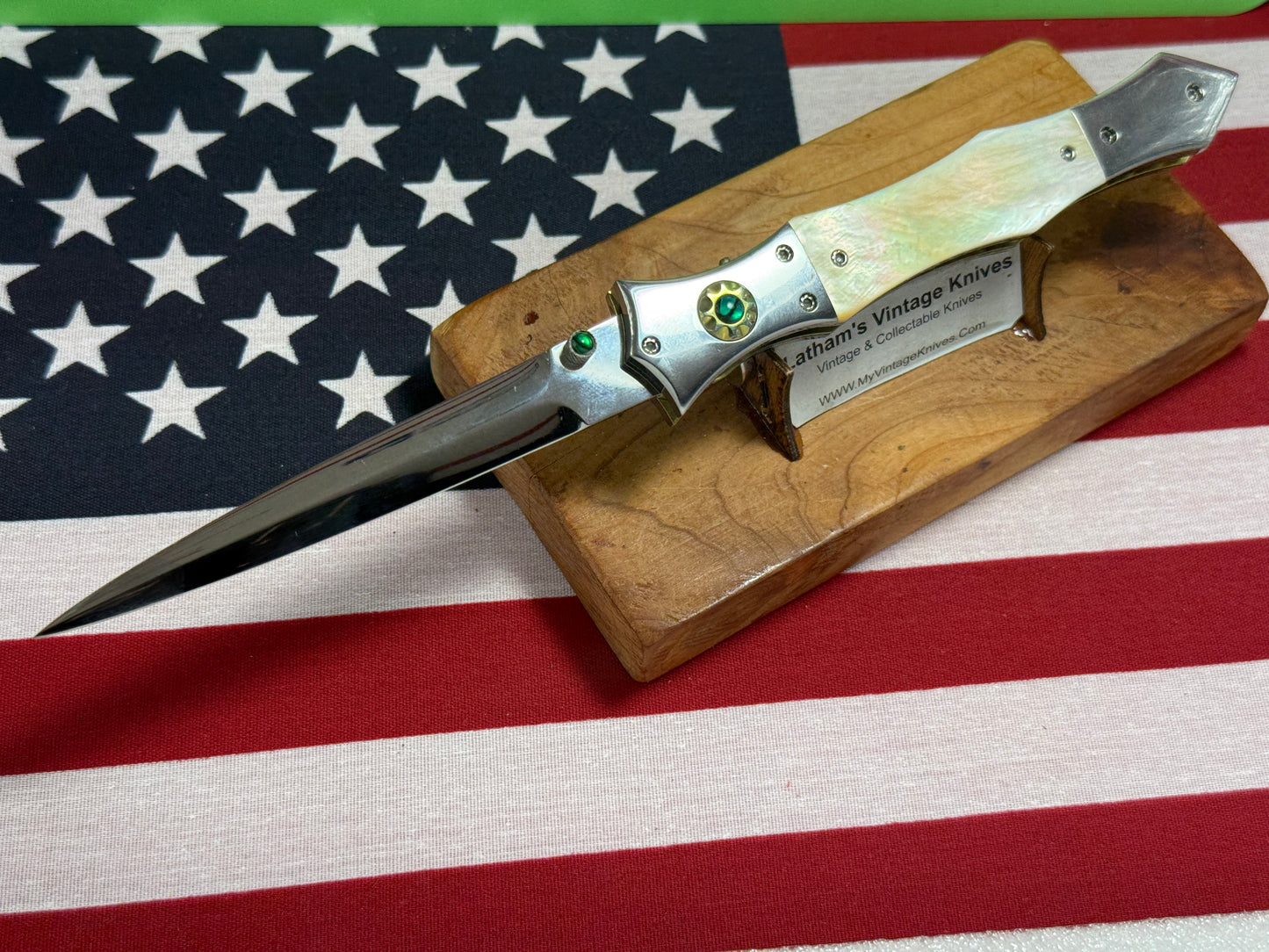 CLARK, NATE CUSTOM KNIVES USA/ORGEON 2005-2015 ERA ROYAL DAGGER D/A MIRROR POLISHED BLADE CUSTOM AUTOMATIC KNIFE GOLD PEARL HANDLES WITH JEWELS