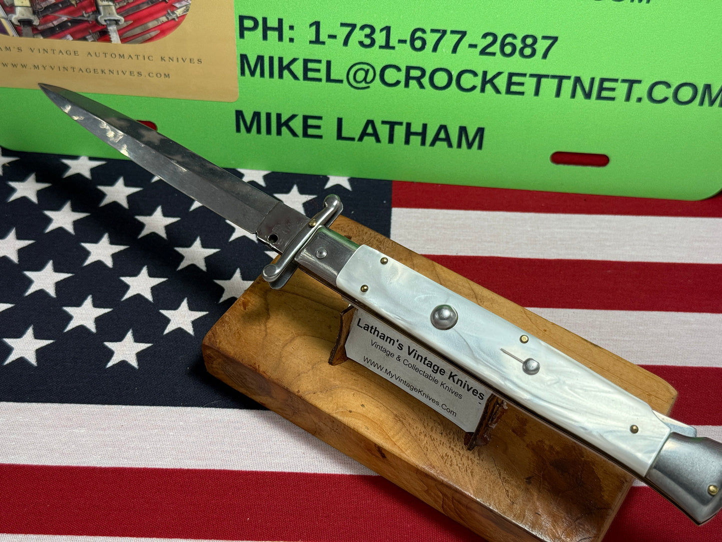 FRANK B. ITLAY 2015-2018 SWING GUARD LOCK BACK DAGGER BLADE 28 CM ITALIAN AUTOMATIC KNIFE WHITE PEARLX HANDLES