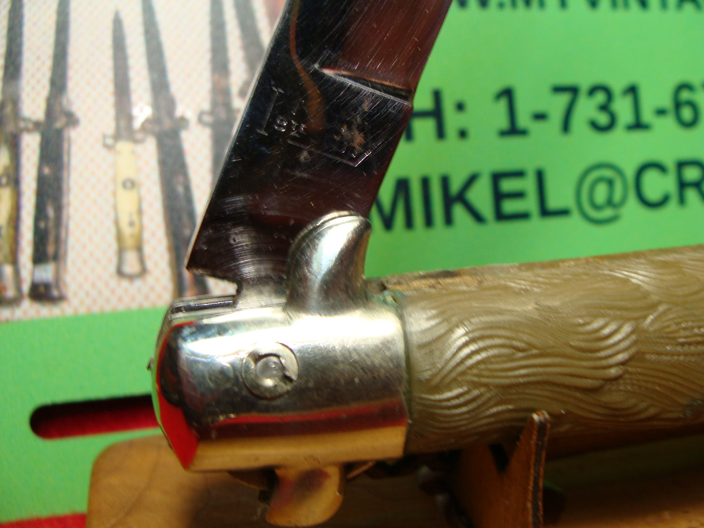 HALLALI INOX SGDG FRENCH 1965-75 BO/BC DEER FOOT FRENCH AUTOMATIC KNIFE BROWN PLASTIC HANDLES