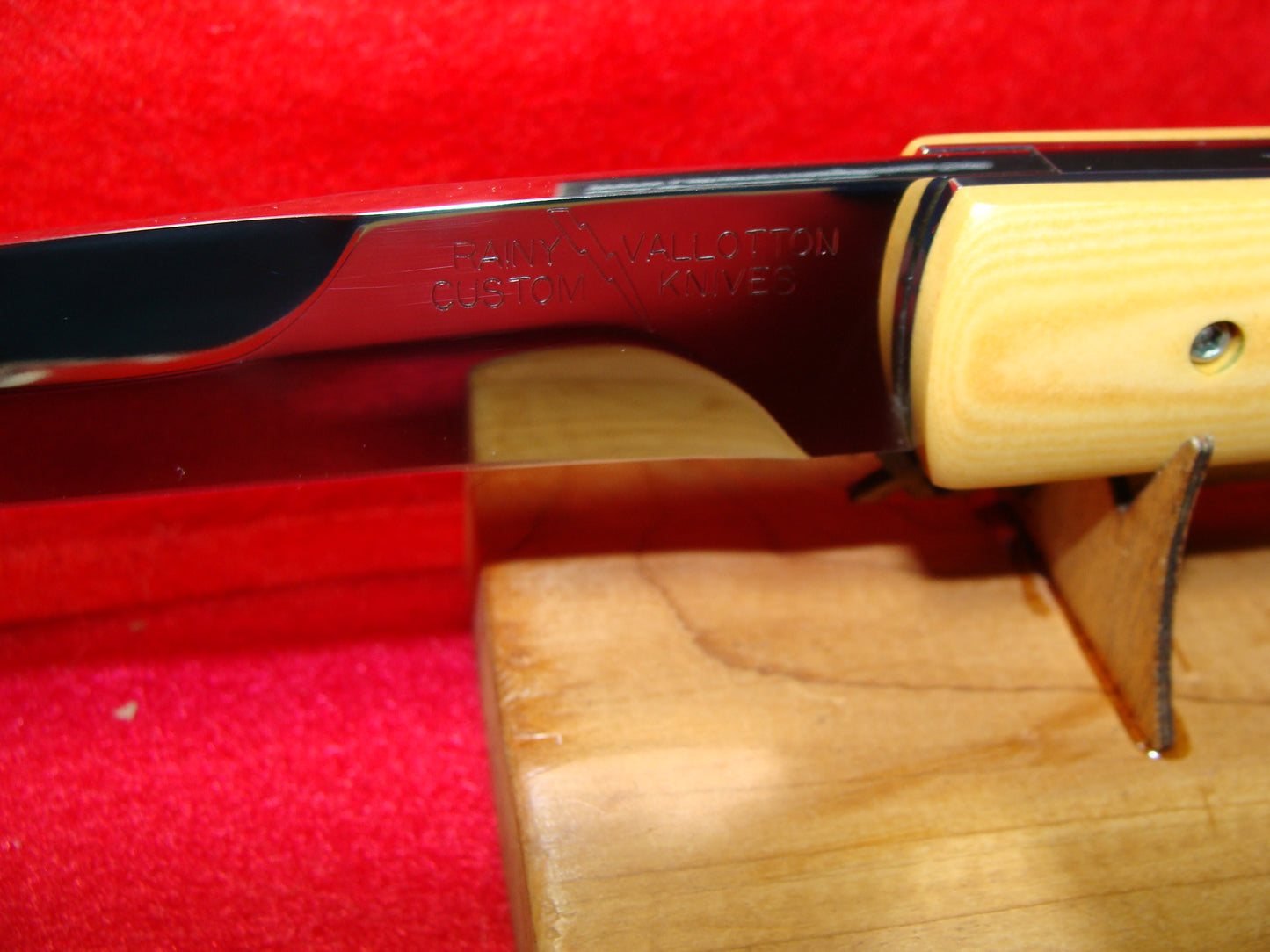 VALLOTTON, RAINY CUSTOM KNIVES 1995-98 D & D LARGE BAYONET BLADE CUSTOM AUTOMATIC KNIFE MICARTA HANDLES