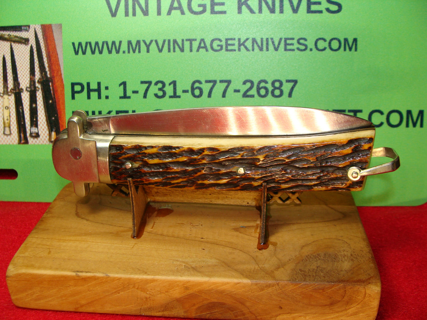MAKI INOX FRENCH 1955-65 LEVER AUTOMATIC FIXED GUARDS FRENCH AUTOMATIC KNIFE JIGGED BONE HANDLES