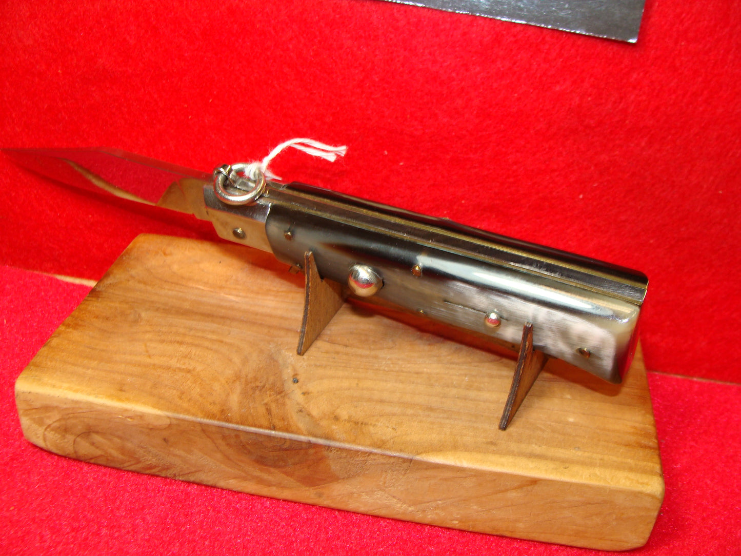 JAGUAR ROSTFREI HUNTER RING PULL RELEASE ITALIAN AUTOMATIC KNIFE BRAZILIAN HORN HANDLES