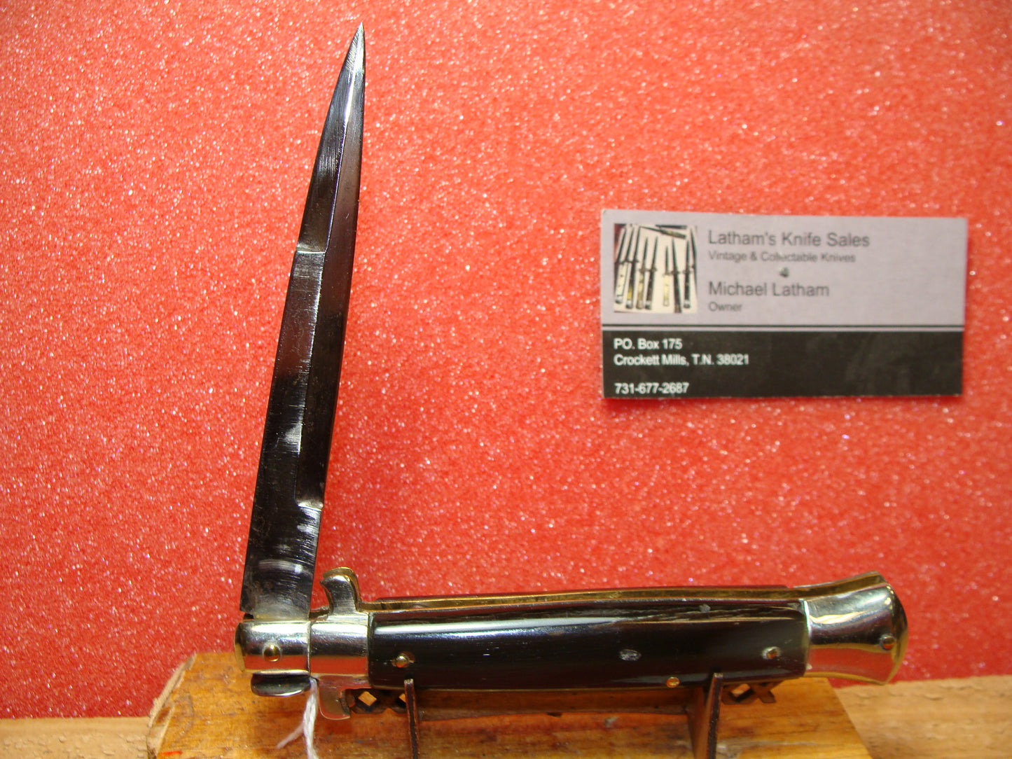 UNSTAMPED "STERILE" 1936-39 ITLAY FLAT GUARDS EARLY YEARS SMALL EARS ITALIAN AUTOMATIC KNIFE 8 3/4" BUFFALO HORN HANDLES