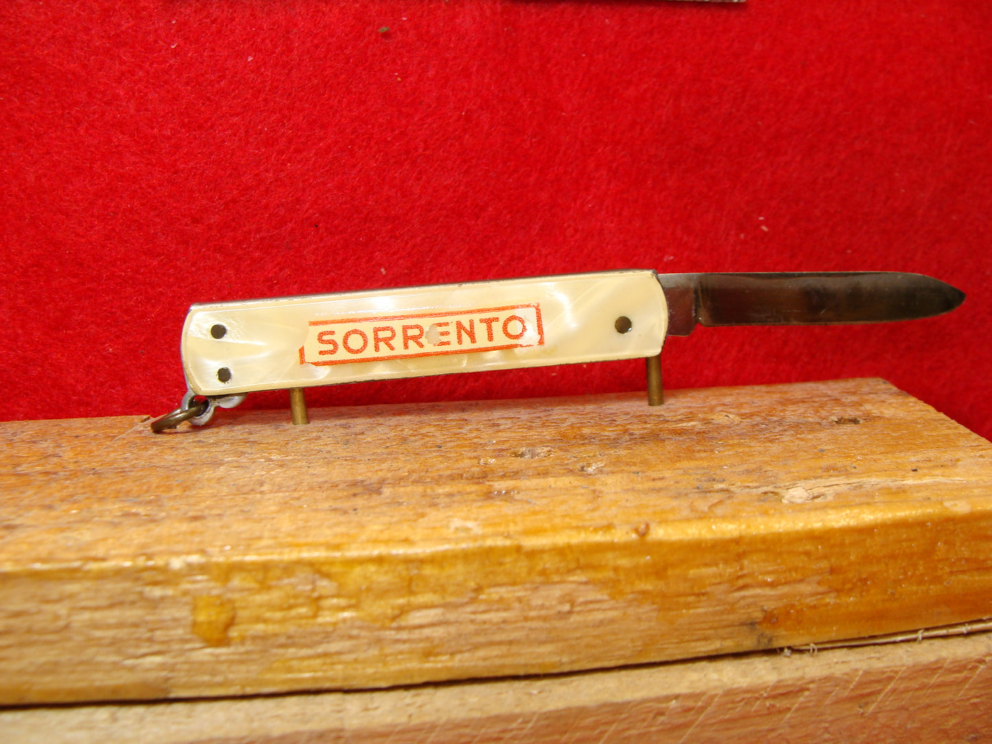 BREVETT UNMARKED ITALY 1950-58 PULL TAB ITALIAN AUTOMATIC KNIFE CRACKED ICE CELLULOID HANDLES-ETCH: SORRENTO.