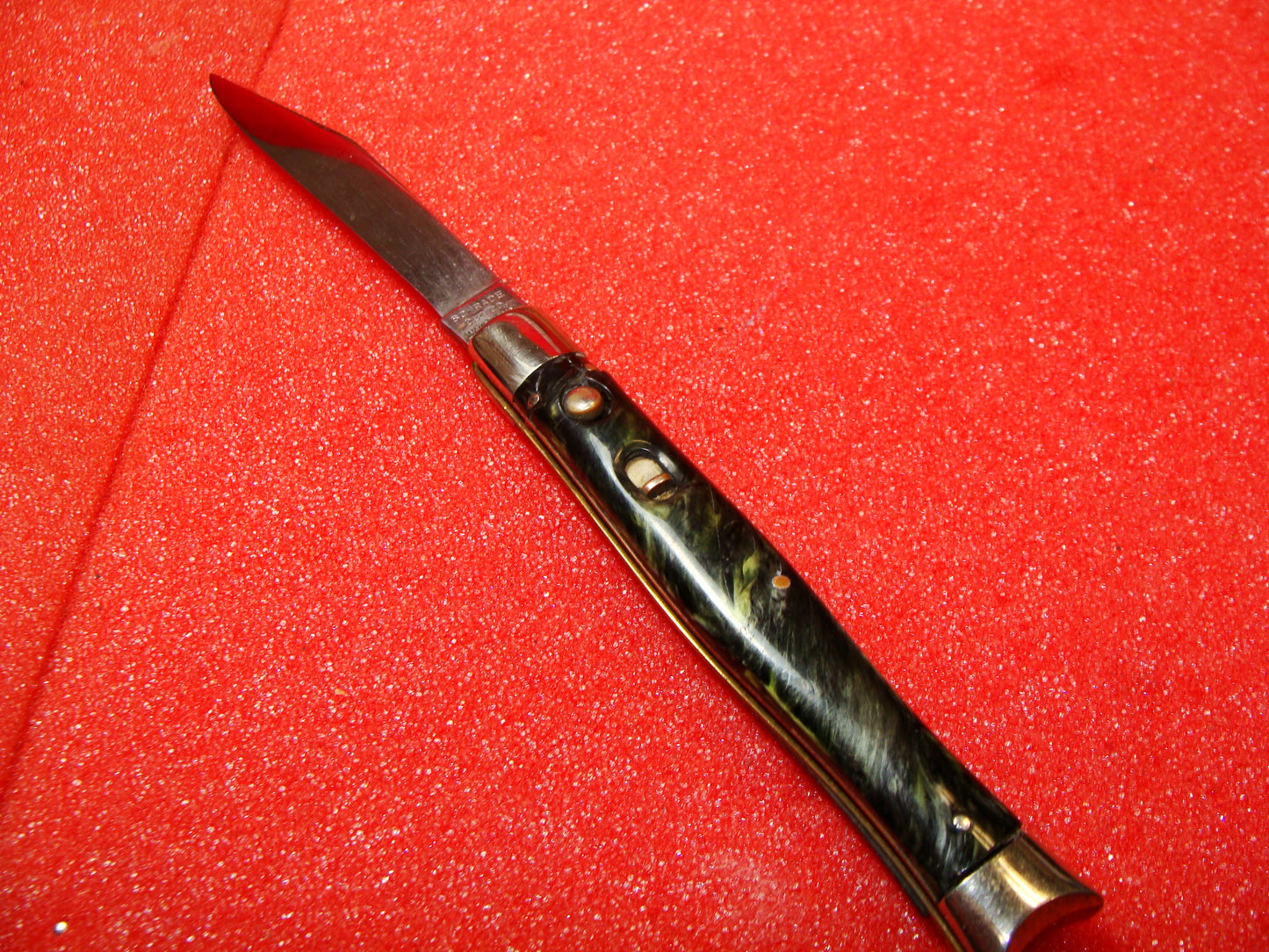 SCHRADE CUTLERY CO. WALDEN NY 1916-46 VINTAGE AMERICAN AUTOMATIC KNIFE 4" FISH TAIL GREEN MARBLE CELLULOID HANDLES