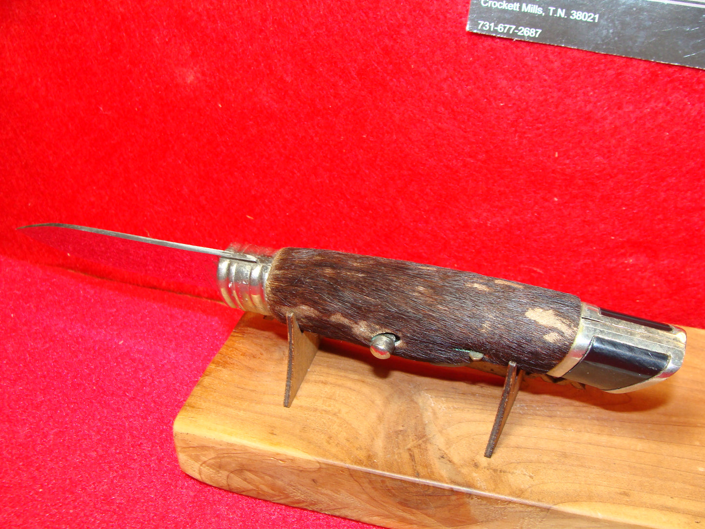 INOX PAT. SPAIN 1965-75 BUTTON OPEN/CLOSE DEER FOOT SPAIN AUTOMATIC KNIFE 4 3/8" DEER SKIN HANDLES