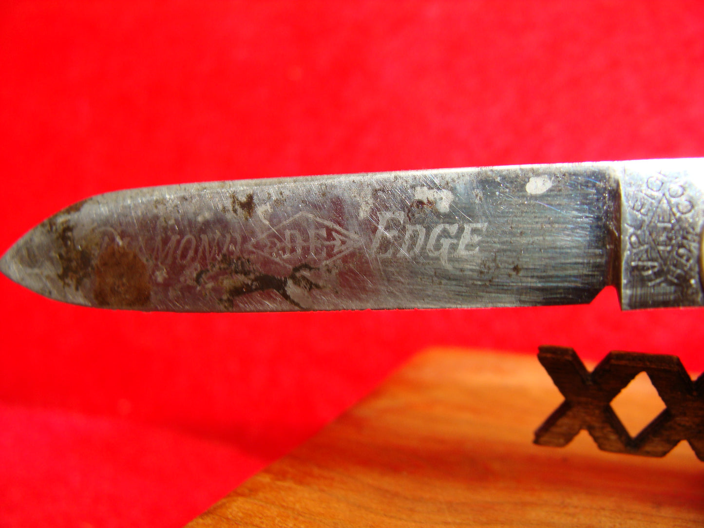 SHAPLEIGH HDW. DIAMOND EDGE 1907-10 OFFICE KNIFE DOUBLE BLADE VINTAGE AMERICAN AUTOMATIC KNIFE 3 3/8" DOUBLE BUTTON IMITATION IVORY CELLULOID HANDLES ETCHED: DIAMOND EDGE