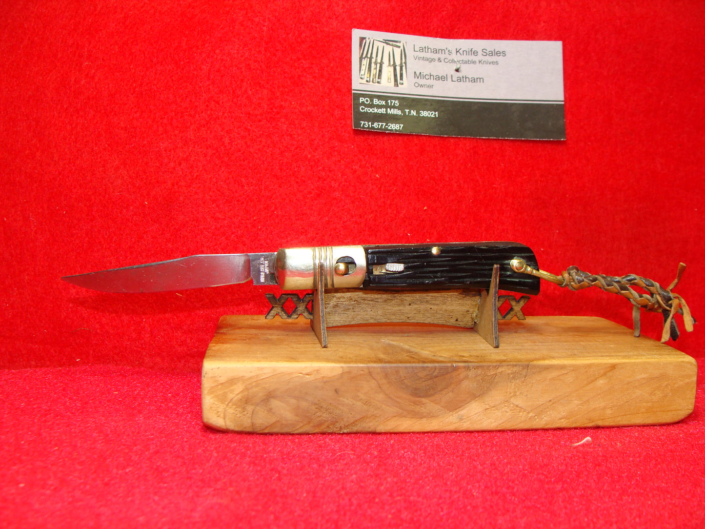UTICA CUT CO. JAPAN 1950-56 BO/BC SMALL HUNTER JAPAN AUTOMATIC VINTAGE AMERICAN AUTOMATIC KNIFE BLACK BONE HANDLES