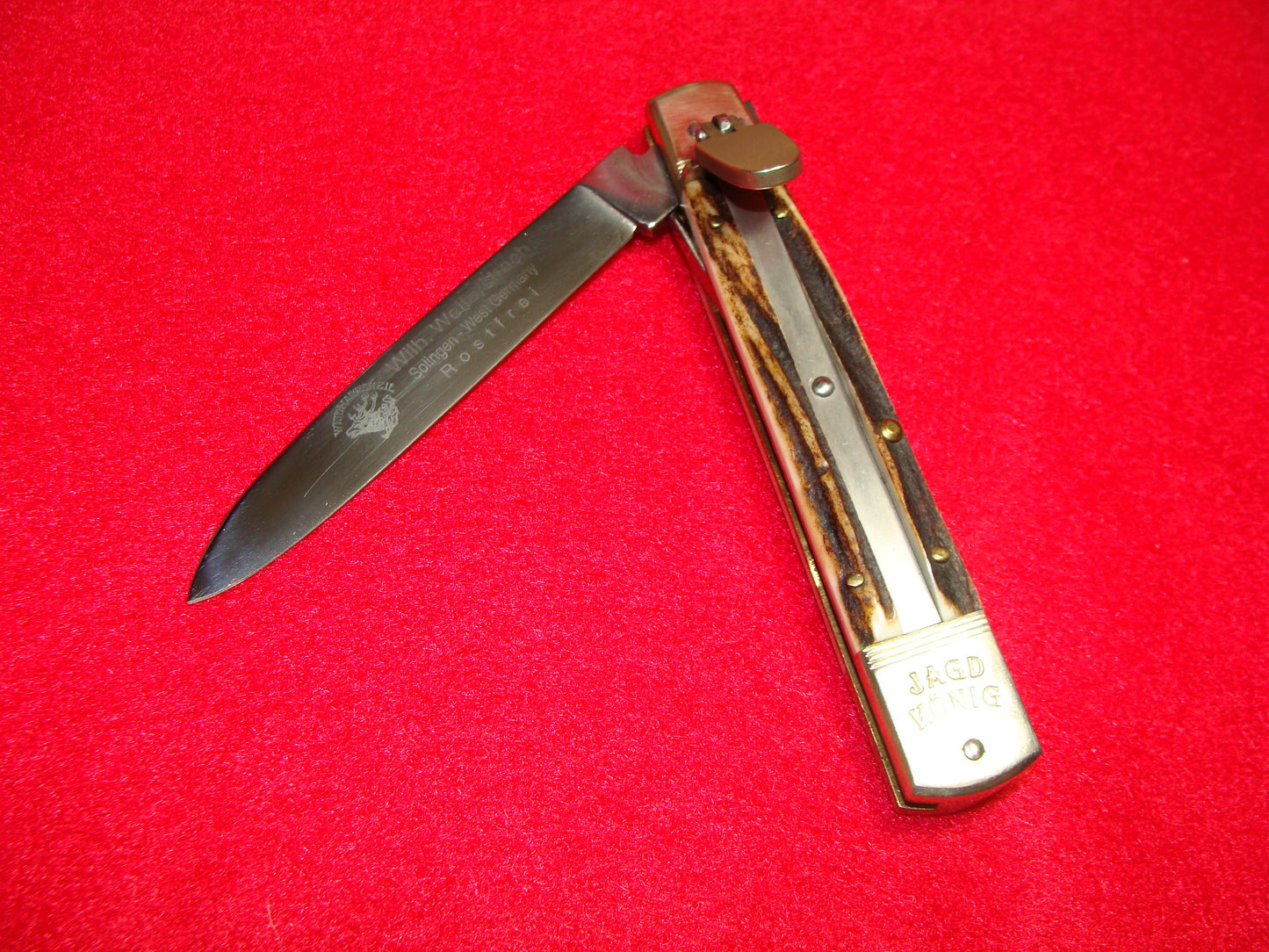 WEIDMANNSHEIL WELTERSBACH SOLINGEN WEST GERMANY 1980-88 JAGD KONIG LEVER AUTOMATIC 11 CM GERMAN AUTOMATIC KNIFE STAG HANDLES