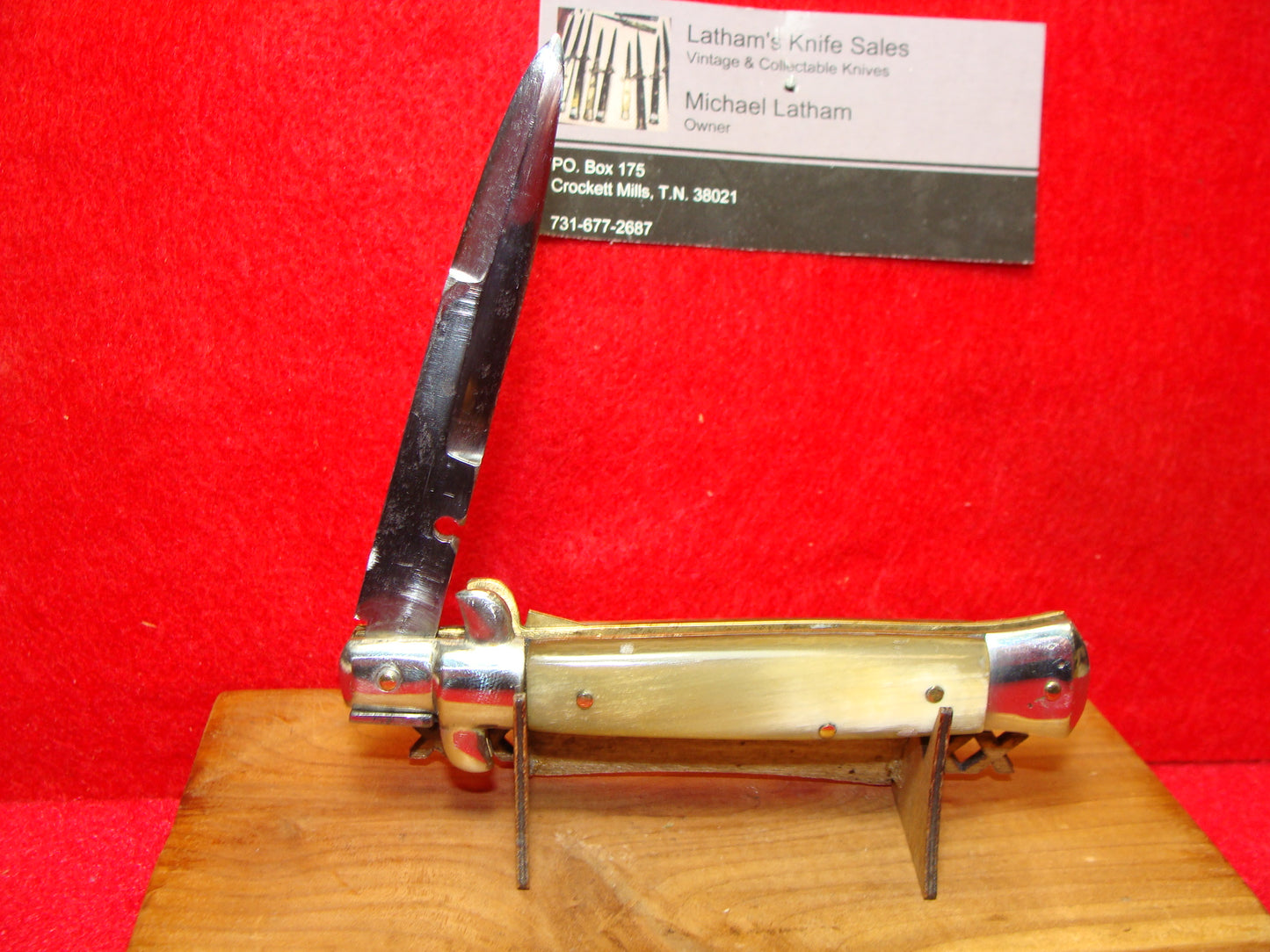 LATAMA ITALY 1950-51 SQUARE BUTTON WITH LOCK STILETTO 7" ITALIAN AUTOMATIC KNIFE BRAZILIAN HORN HANDLES