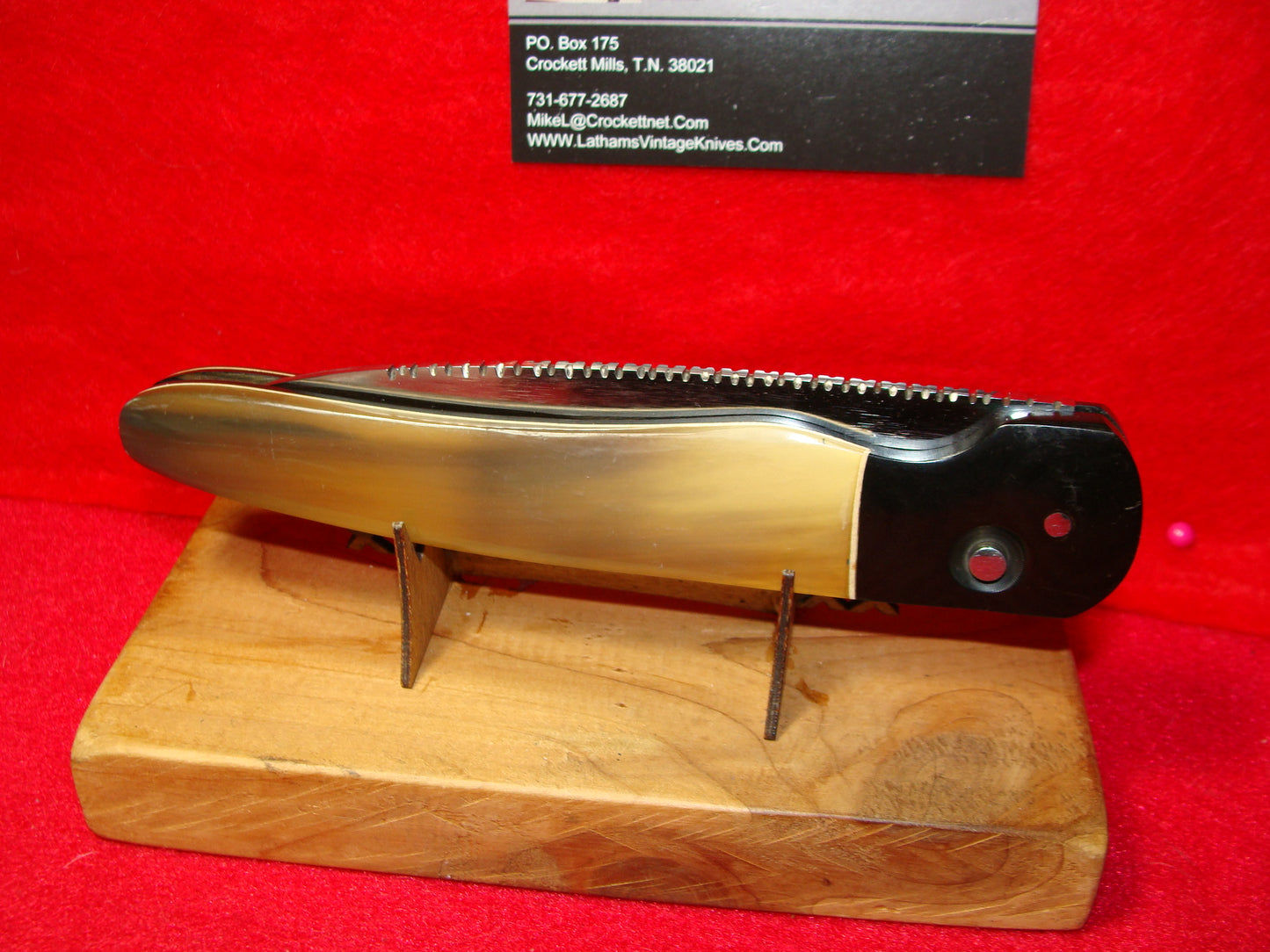 HUCK KNIVES, JAMES HUCKEBA CUSTOM MAKER 1995 "FLASH" CUSTOM AUTOMATIC KNIFE BUFFALO HORN HANDLES