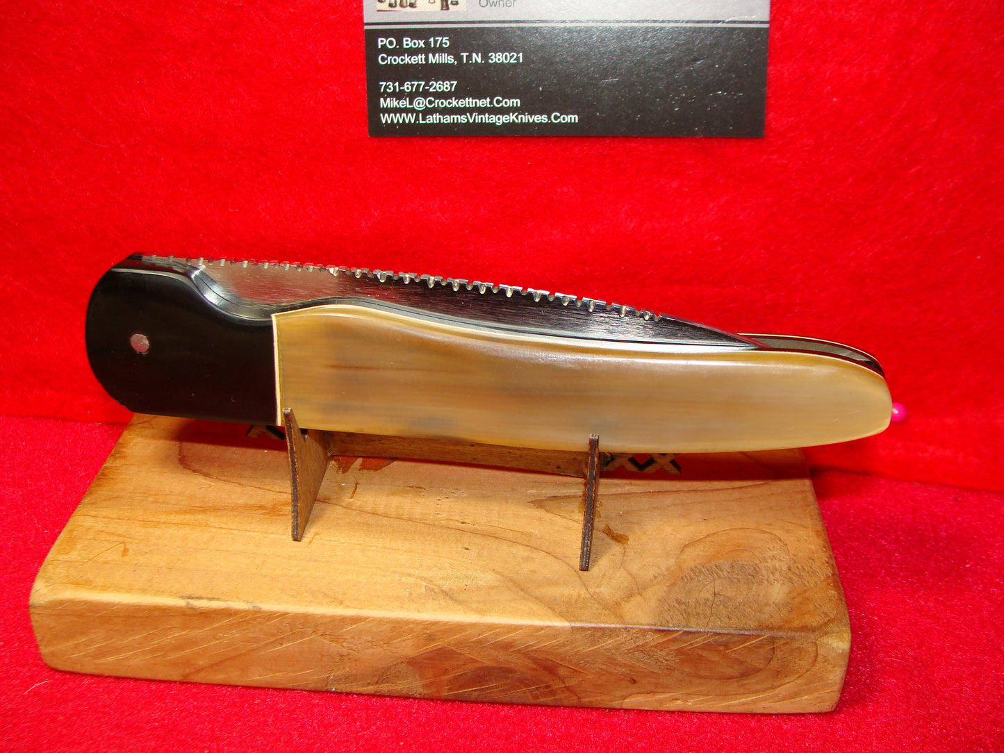 HUCK KNIVES, JAMES HUCKEBA CUSTOM MAKER 1995 "FLASH" CUSTOM AUTOMATIC KNIFE BUFFALO HORN HANDLES