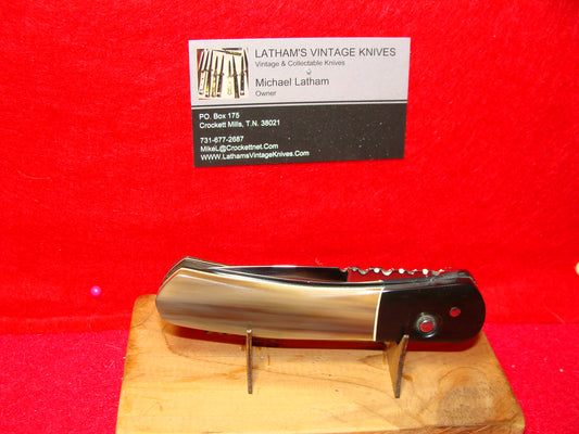 HUCK KNIVES, JAMES HUCKEBA MAKER CUSTOM 1994 "FLASH" CUSTOM AUTOMATIC KNIFE BUFFALO HORN HANDLES