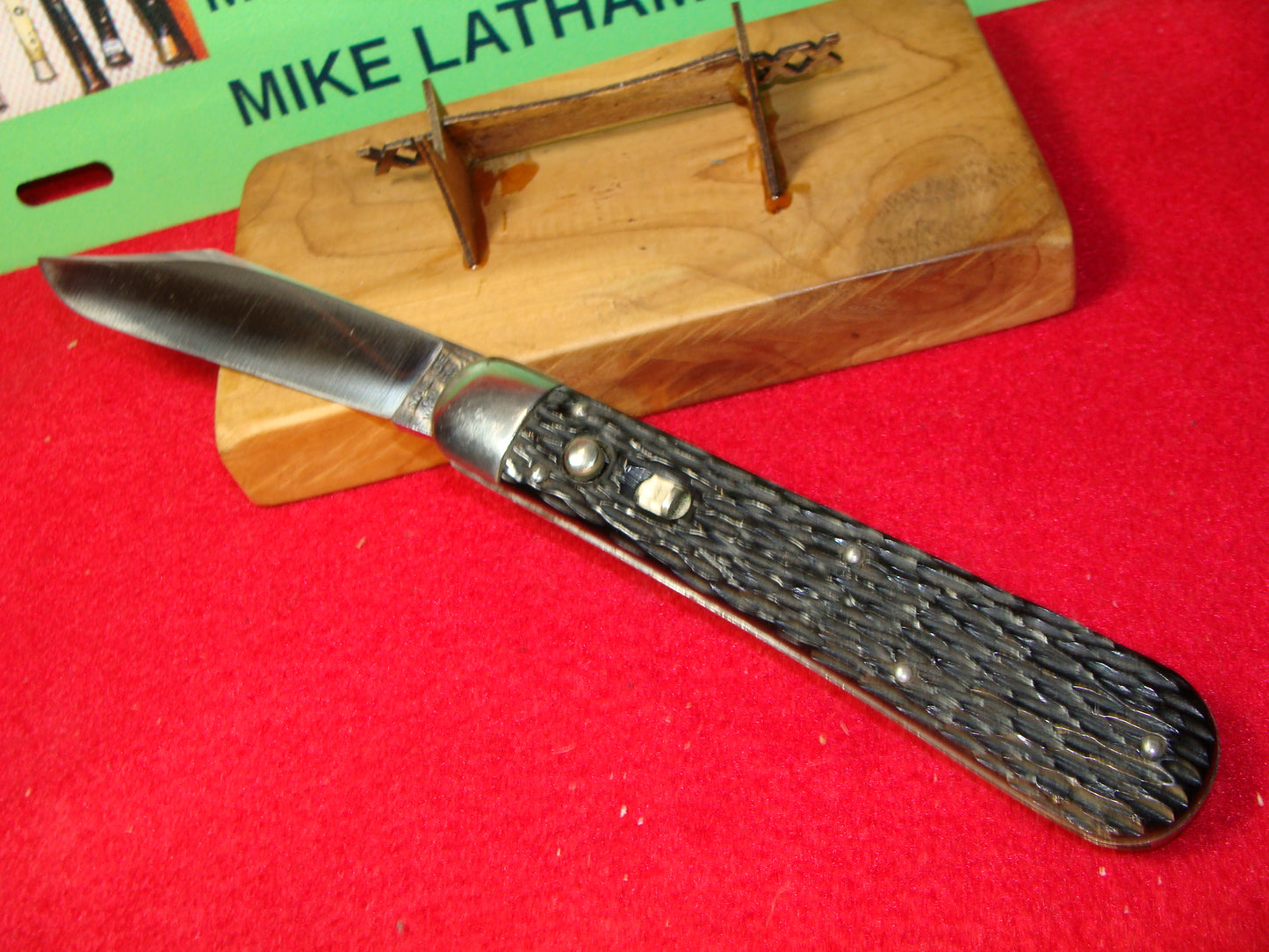 SCHRADE CUT CO. WALDEN NY. 1916-46 HUNTER 4 7/8" VINTAGE AMERICAN AUTOMATIC KNIFE BLACK IMITATION BONE HANDLES