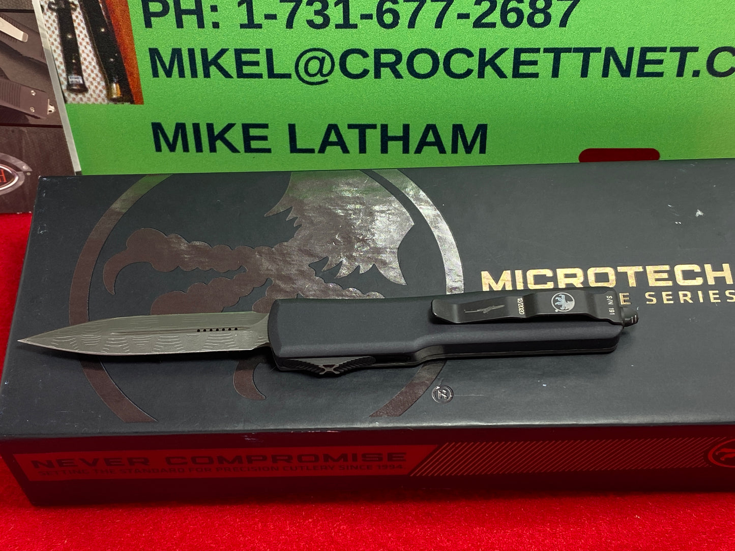 MICROTECH UTX-70 D/E 12/2020 SIGNTAURE SERIES OTF DAMASCUS STEEL 147-16 CFS TACTICAL AUTOMATIC KNIFE CARBON FIBER TOP HANDLES