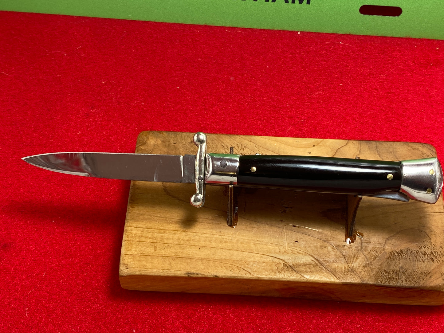 FOREGIN ITALY 1965-68 SWING GUARD LOCK BACK 18 CM ITALIAN AUTOMATIC KNIFE BUFFALO HORN HANDLES