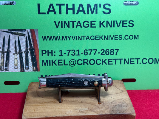 SHUR SNAP COLONIAL KNIFE CO. 1926-56 FISH TAIL FIXED GUARDS 4" VINTAGE AMERICAN AUTOMATIC KNIFE BLACK STAG COMPOSITION HANDLES