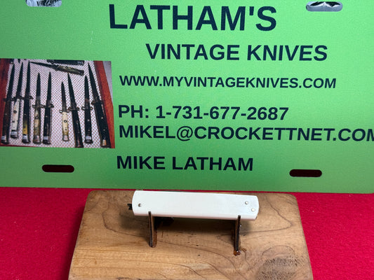 D.PERES SOLINGEN GERMANY D.R.G.M. STAINLESS TAB RELEASE GERMAN AUTOMATIC KNIFE WHITE COMPOSITION HANDLES