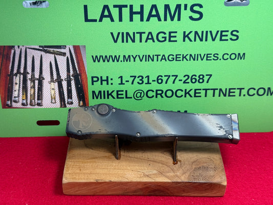 MICROTECH USA 08/2011 OTF HALO V TAN CAMO FLAMED Ti CHARGER TACTICAL AUTOMATIC KNIFE TAN CAMO METAL HANDLES