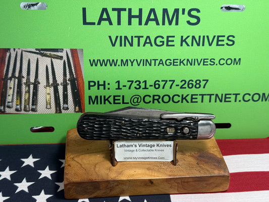 SCHRADE CUT CO. WALDEN N.Y. 1916-46 SWING GUARD HUNTERS PRIDE ETCH VINTAGE AMERICAN AUTOMATIC KNIFE BLACK JIGGED COMPOSITION HANDLES