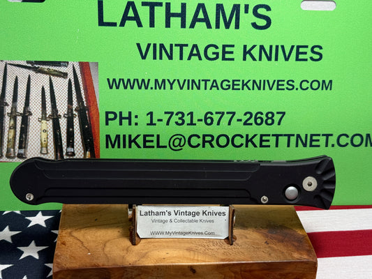 DALTON, ROB USA 1996-2000 CUSTOM AUTOMATIC LARGE ASSASSIN TACTICAL AUTOMATIC KNIFE BLACK METAL HANDLES