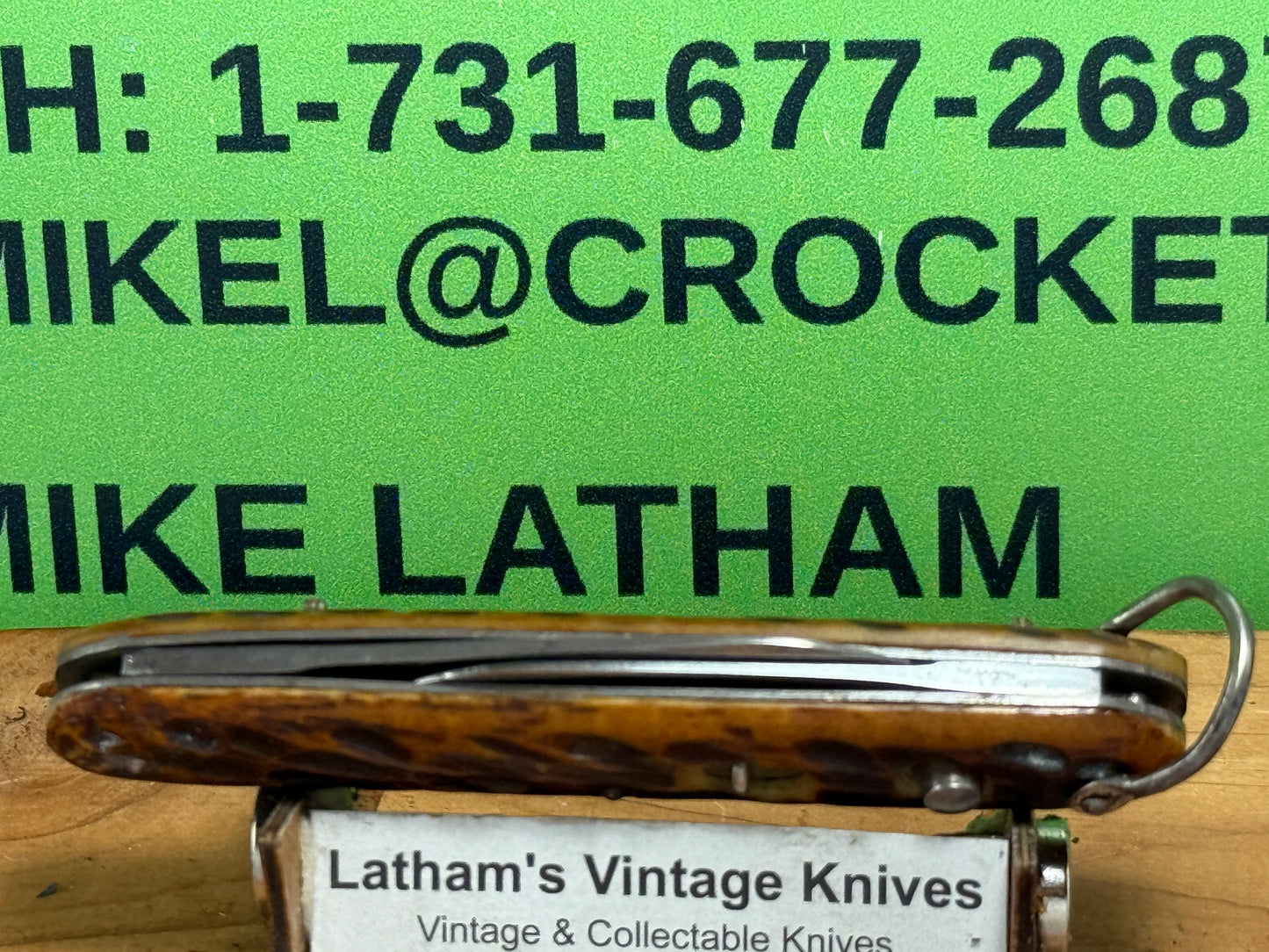 PRESTO GEO. SCHRADE BRIDGEPORT CONN. 1935-40 TWIN BLADE GIRL SCOUT EDITION WITH BAIL VINTAGE AMERICAN AUTOAMTIC KNIFE 3 3/8" DOUBLE BUTTON JIGGED BONE HANDLES