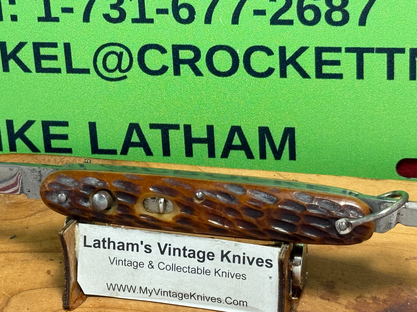 PRESTO GEO. SCHRADE BRIDGEPORT CONN. 1935-40 TWIN BLADE GIRL SCOUT EDITION WITH BAIL VINTAGE AMERICAN AUTOAMTIC KNIFE 3 3/8" DOUBLE BUTTON JIGGED BONE HANDLES