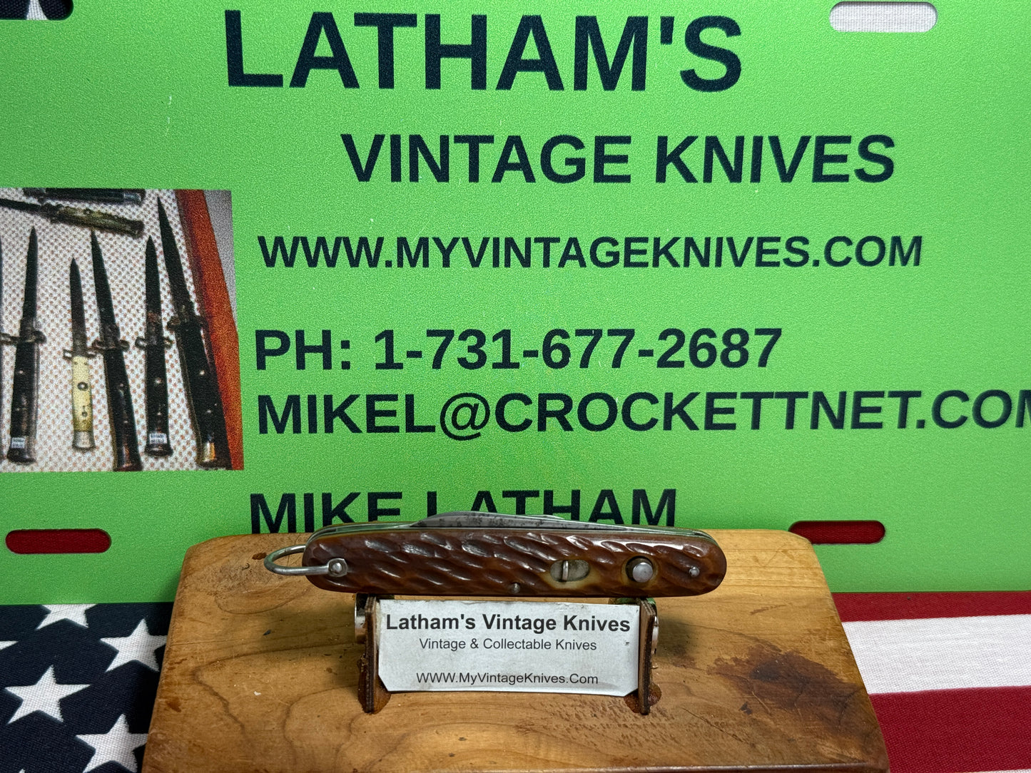 PRESTO GEO. SCHRADE BRIDGEPORT CONN. 1935-40 TWIN BLADE GIRL SCOUT EDITION WITH BAIL VINTAGE AMERICAN AUTOMATIC KNIFE 3 3/8" DOUBLE BUTTON JIGGED BONE HANDLES